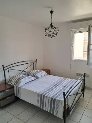 Beautiful bright apartment on the seafront Hotels in Port-la-Nouvelle