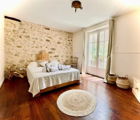 Charming  Gite Swimming Pool and Spa