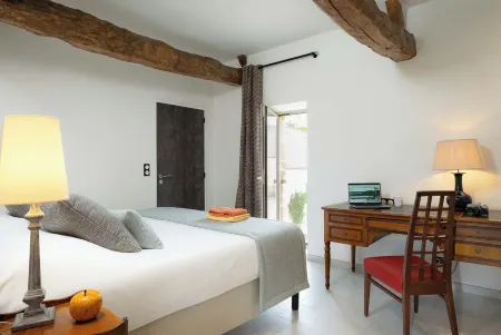 La Grande Ferme " Studio + 1 bedroom" in Crépon, near Arromanches/Bayeux Отели в г. Крепон