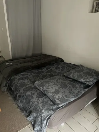 Studio aux Portes du Beaujolais Отели в г. Сен-Жермэн-Нюель