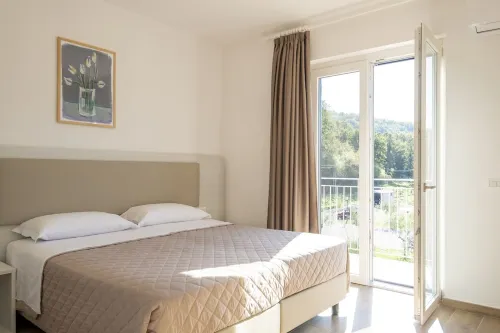 Apartment with pool 5 minutes by car from Agropoli.