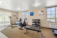 Comfort Inn & Suites Lancaster Antelope Valley - Gym
