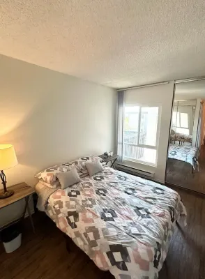 Ac, Heated Jacuzzi, Pool, Gym, Pickleball Courts, Basketball Courts