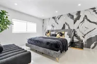 GoldLuxe with Outdoor Paradise