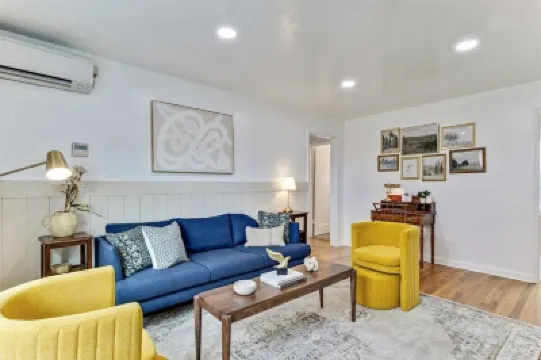 Designer 2 bd apt / 1 King Bed /blocks from U of U Hotel di 