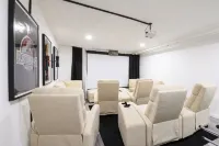 Luxury New Haven Retreat • Private Pool, Gym, Cinema • Near Yale & Beaches - WiFi