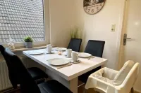 Charmante Altbauwohnung an der Kesselschleuse 3