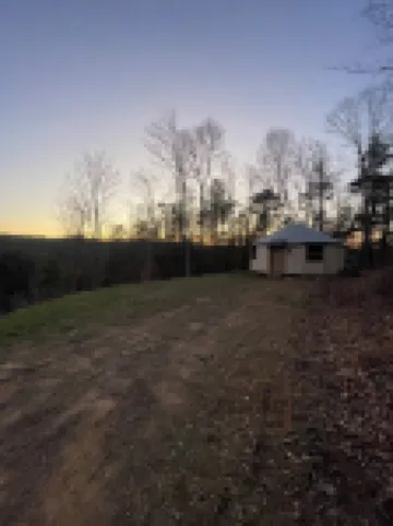 Cozy Mountain Yurt Retreat – in the Heart of Marshall, NC
