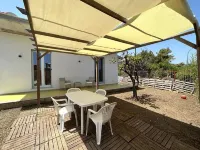 Independent villa just steps from the sea Hotels in Trabia