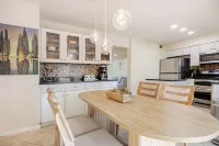 Private Downtown Herndon Escape - Full Amenities