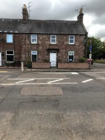 2 Bedroom, Ground Floor Property Build Around 1860, Within The Village Of Edzell Отели в г. Эдцелл