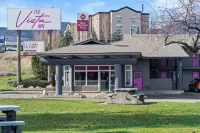 The Vista Inn Hoteles cerca del Aeropuerto De Kamloops