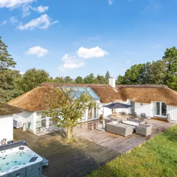 "Verner" - 900m from the Sea