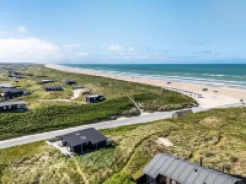 "Fatlinda" - 50m from the Sea