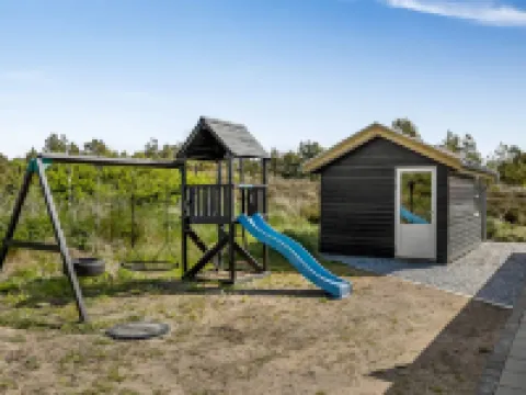 "Minke" - 2.2km from the Sea