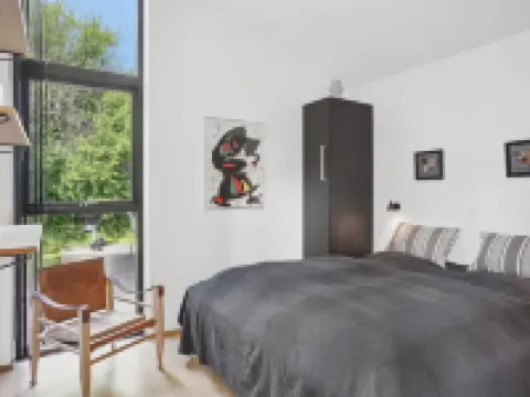 "Herdie" - 900m from the Sea