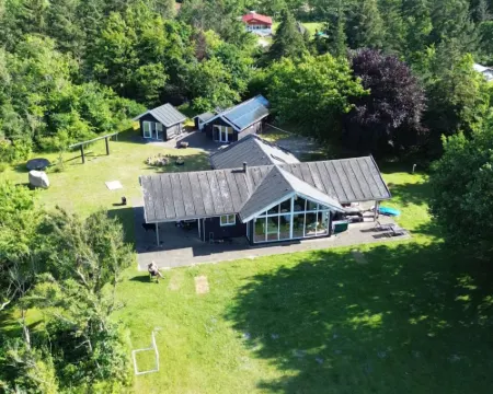 "Elis" - 90m to the Fjord Hotels in Roslev