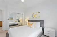 @marbella Lane - Elegant 3BR w/ Marvelous Views - Wifi