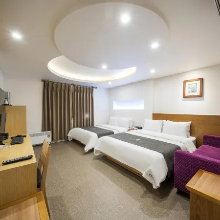 Amour Hotel