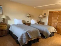 Snow Covered Mountains Paradise Valley Montana Steele HousePerfect Getaway Spot Hotels in Pray