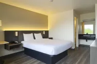 Motel 6 Roseville, MN - Minneapolis North - Pet friendly