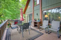 Lakefront Cabin on Secord Lake | Sleeps 6 - 3-Star