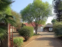 JM TOURS & SAFARIS GUEST House