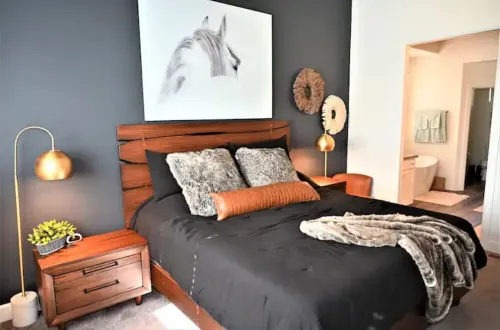 Mustang Mountain Retreat in Bison Ridge! Hotels in Show Low
