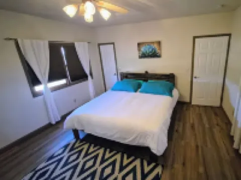 Inviting & Spacious! Unique Indoor and Outdoor Vibe! 韋爾法諾縣酒店