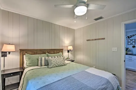 New Listing! Blue Haven Nest w/ Dock!