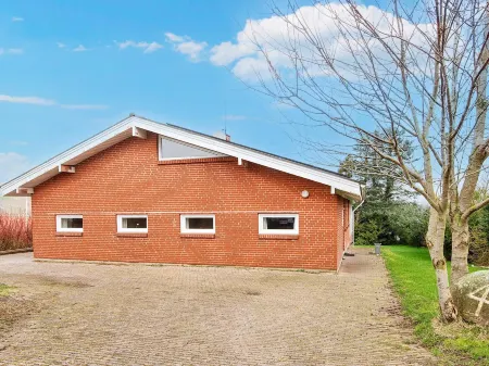 10 person holiday home in Haderslev-By Traum