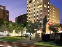 Ibis Pune Viman Nagar Hotels near Viman Nagar