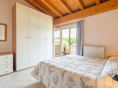 Apartment in Salo with Pool & Olive Groves