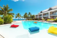 Cook's Bay Hotel & Suites - Pools