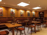切爾頓9飯店 五十周年紀念公園（Cinquantenaire Park）附近的飯店