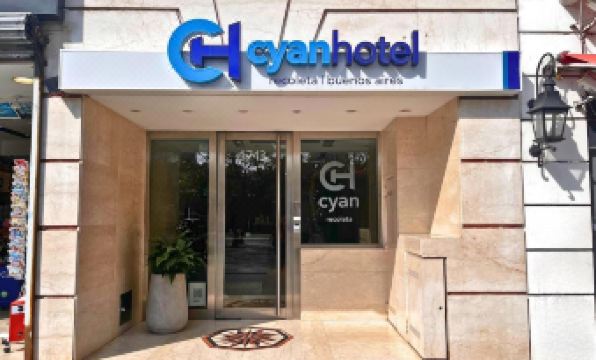 Cyan Recoleta Hotel