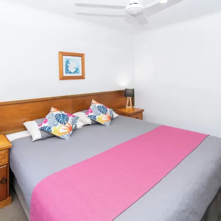 Poinciana Cottages Hotels in Burnt Pine