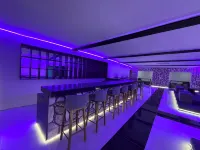 HOTEL TESORO BEACH - Bares