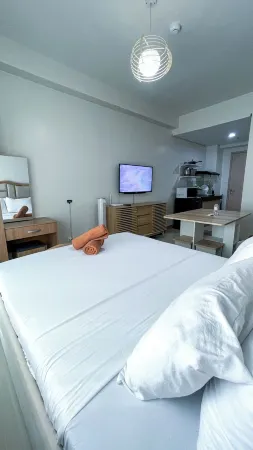 A Simple Yet Cozy Studio Отели рядом с достопримечательностью «University of San Agustin Extension Campus Chapel»