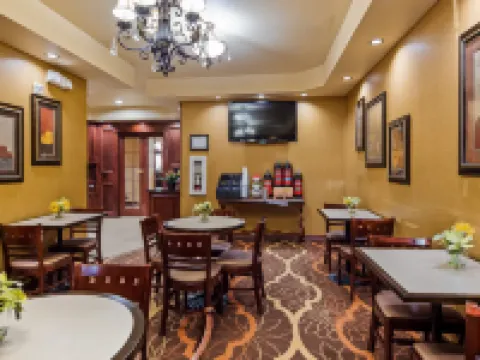 Best Western Plus Crown Colony Inn  Suites Hotels in Lufkin
