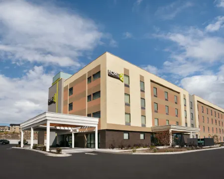 Home2 Suites by Hilton Elko Hotels in Elko