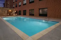 Holiday Inn Express ATLANTA SW - NEWNAN by IHG - Swimmingpools