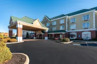 Country Inn & Suites by Radisson, Findlay, Oh - 2-Star