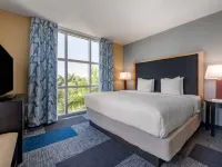 Cambria Hotel Ft Lauderdale, Airport South & Cruise Port Hotels near Publix Super Market at Beachway Plaza