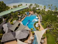 Outrigger Fiji Beach Resort Hotel a Korotogo