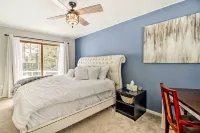 Waterfront Gull Lake w/ Dock: Family Friendly! - Homestays