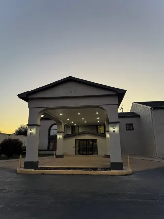 Hotel Lincoln Inn on Route 66 and Near I-55 Отели в г. Logan County