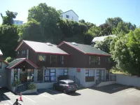 755 Regal Court Motel Hotels in 