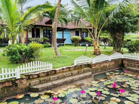 Maadathil Cottages Отели в г. Тхируванантхапурам