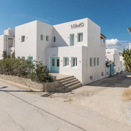 Majo Suites Hotel
